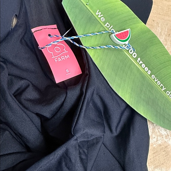 Farm Rio 🌴☀️ Made In Brazil Black Leaf One-piece High Neck Swimsuit - Picture 5 of 7